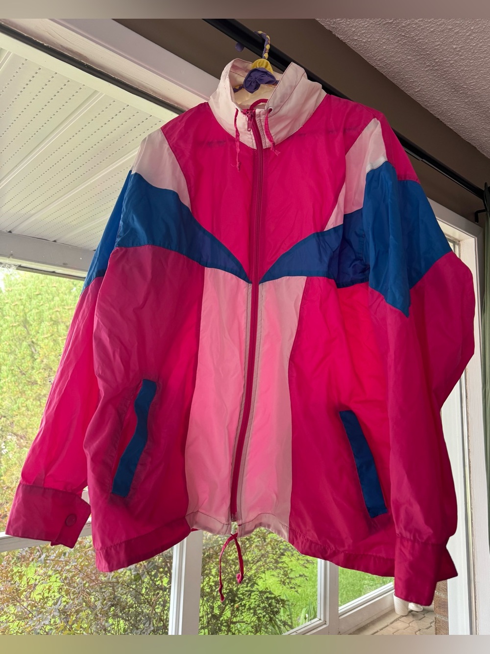 🌸2/$30 Mix & Match Listings Vintage Colour Block 80’s/90’s Pink Windbreaker -